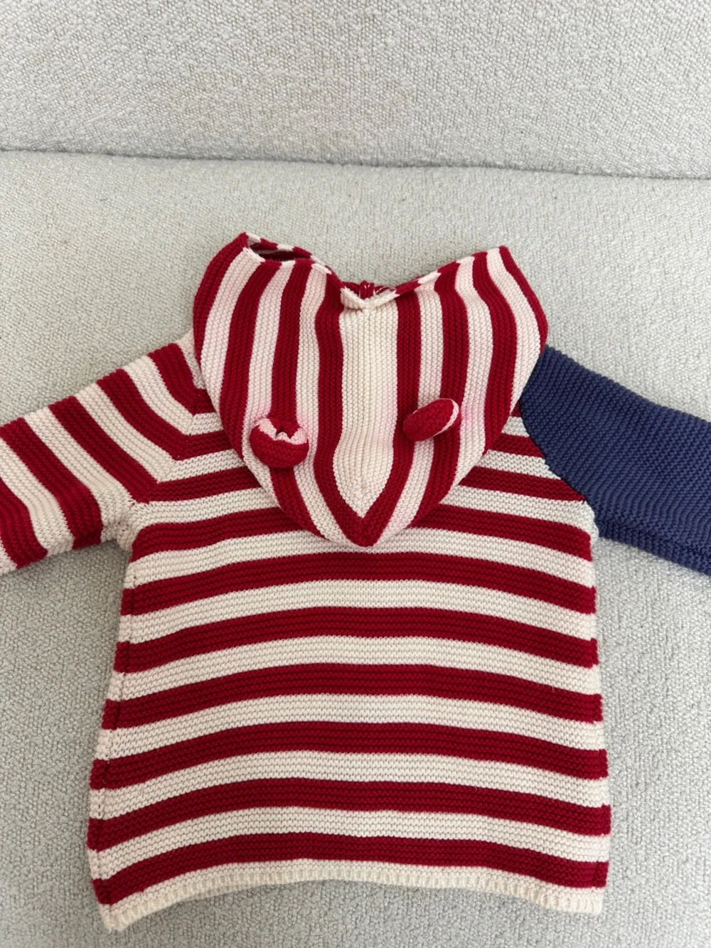 GAP knit bear